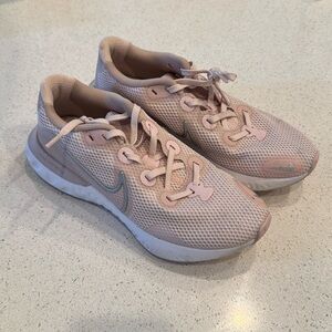 Nike RENEW women’s shoes